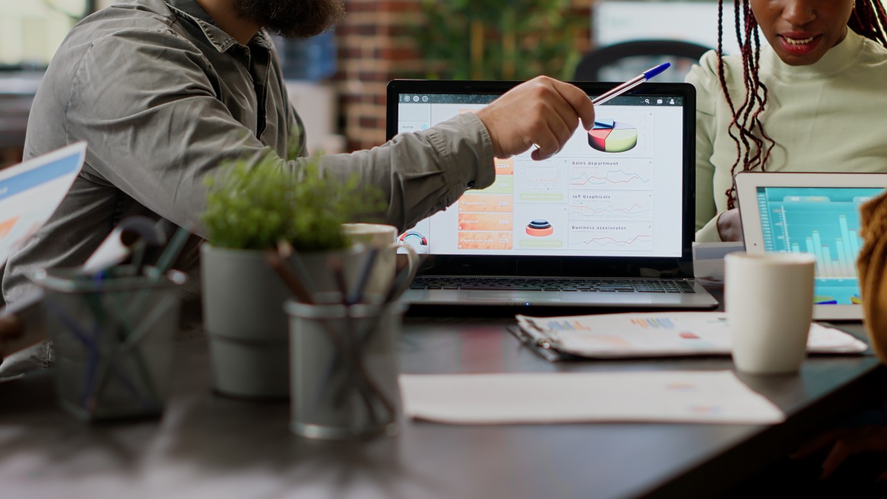 Cómo elegir el mejor servicio de diseño web | Guía completa 2025